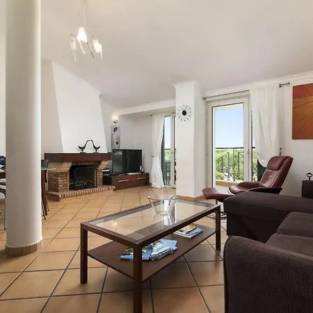 Sol 2 Bedroom Family Quarteira